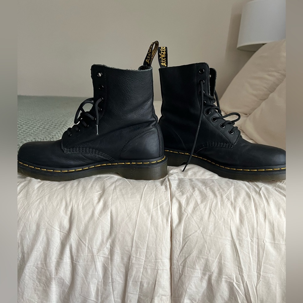 Doc Martens - Picture 6 of 6